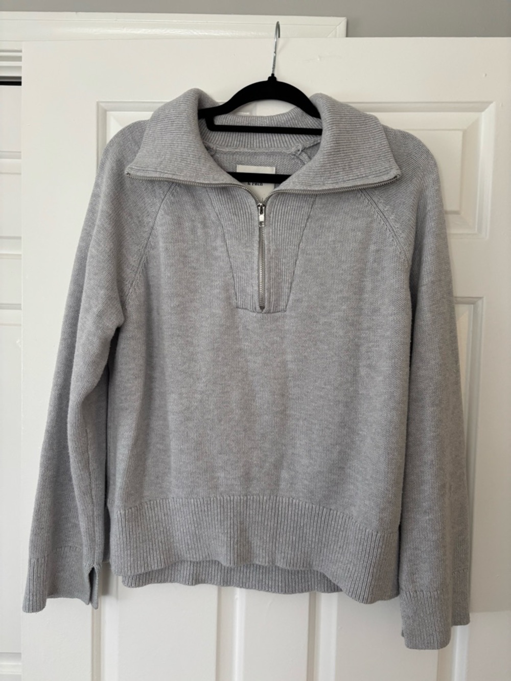 Abercrombie & Fitch Light Gray Quarter Zip - Size L - NWOT